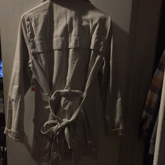 Gap trench coat - Picture 4 of 6